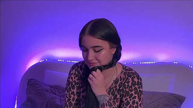 ChristinaMilton online show from February 11, 12:28 am