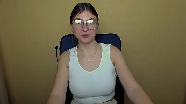 Snapshot of Luna_Lush_ chatting on November 6, 9:10 am Luna Lush online show from November 6, 9:10 am