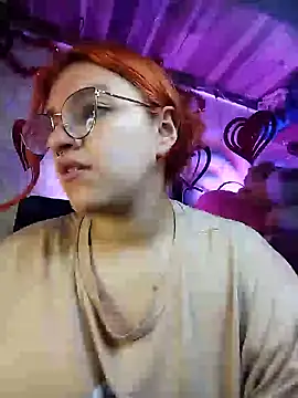SophiaWeestt99 online show from February 8, 1:22 am