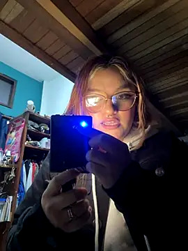 SophiaWeestt99 online show from December 4, 4:11 am