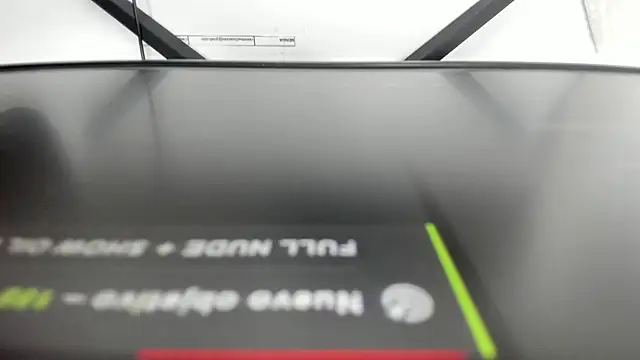 Snapshot of Molly_naughty__ chatting on December 6, 11:44 am Molly naughty online show from December 6, 11:44 am