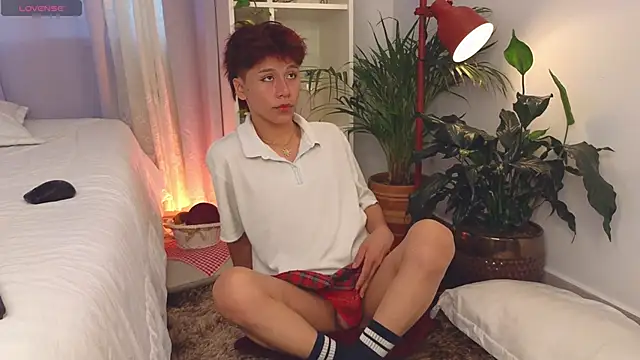 Tommyfoxboy online show from November 9, 11:52 am