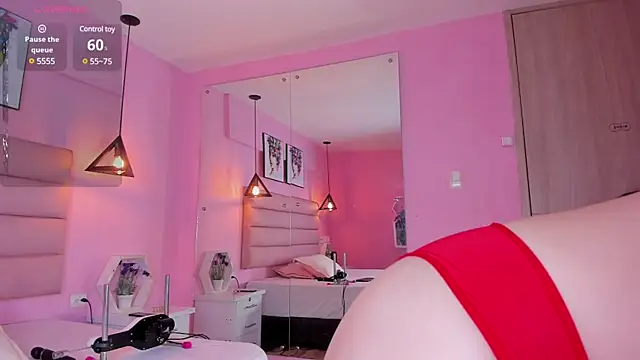 Snapshot of Katta_Gil chatting on February 13, 3:24 pm Katta Gil online show from February 13, 3:24 pm