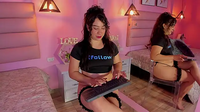 Snapshot of Katta_Gil chatting on February 15, 1:49 pm Katta Gil online show from February 15, 1:49 pm