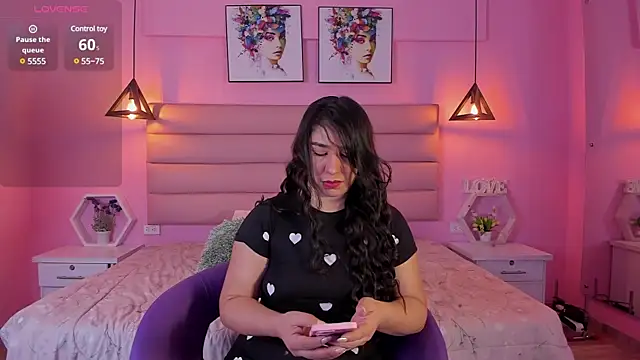 Snapshot of Katta_Gil chatting on February 25, 12:45 pm Katta Gil online show from February 25, 12:45 pm