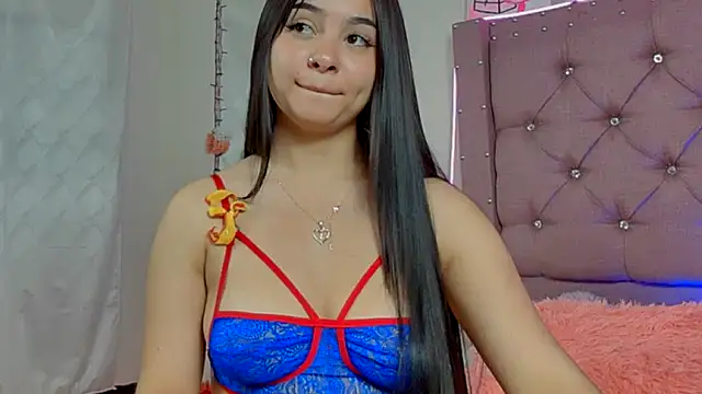 Anniecutte  online show from February 10, 2:37 pm