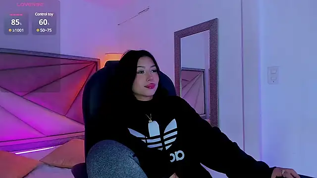 ZaraLim online show from February 21, 12:28 pm