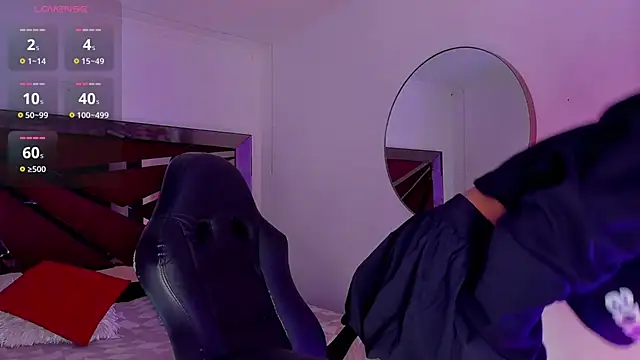 ZaraLim online show from March 1, 5:27 pm