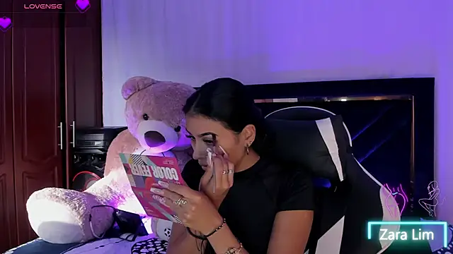 ZaraLim online show from September 14, 9:47 pm