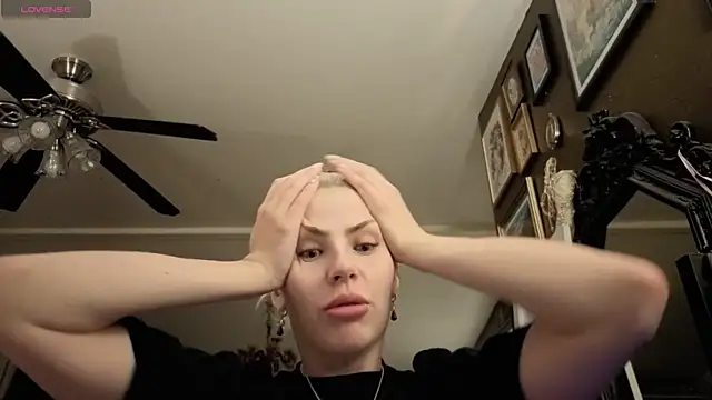 SirenitySirenxx online show from September 23, 3:53 am