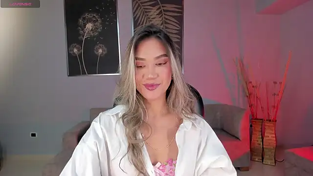 RebeccaHudson online show from January 15, 3:11 am