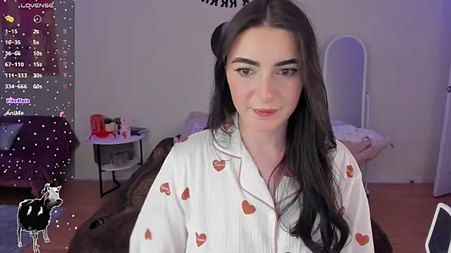 Snapshot of Taste_Jennyy chatting on December 30, 2:42 am Taste Jennyy online show from December 30, 2:42 am