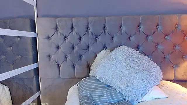 Snapshot of LanaBigTitties chatting on September 28, 10:42 am LanaBigTitties online show from September 28, 10:42 am