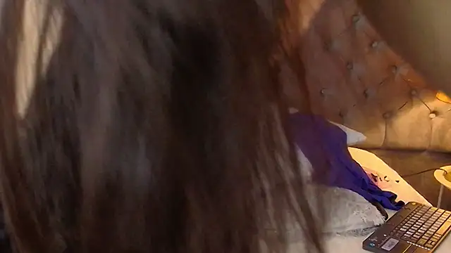 Snapshot of LanaBigTitties chatting on October 10, 9:36 pm LanaBigTitties online show from October 10, 9:36 pm