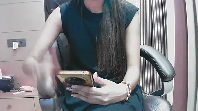 collage hoty online show from September 25, 8:12 pm