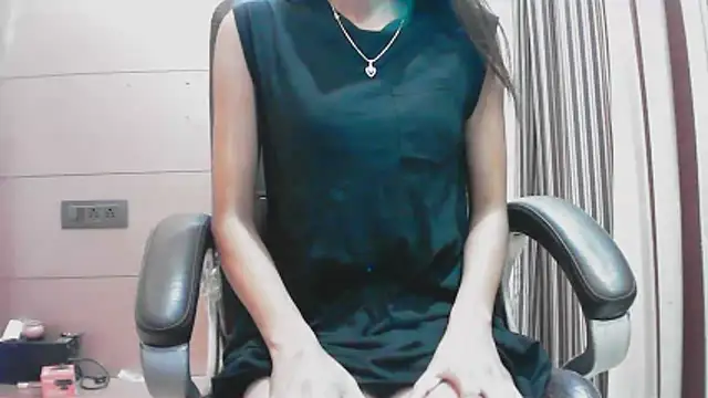 collage hoty online show from November 5, 4:40 pm