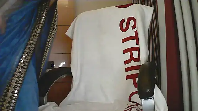 collage hoty online show from January 16, 2:15 am