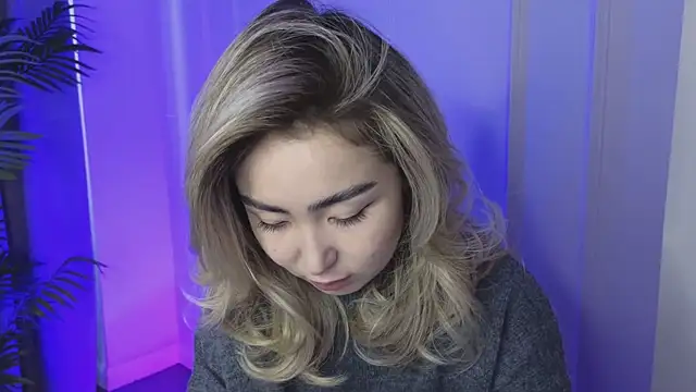 Deiri Delightful online show from December 3, 5:53 am