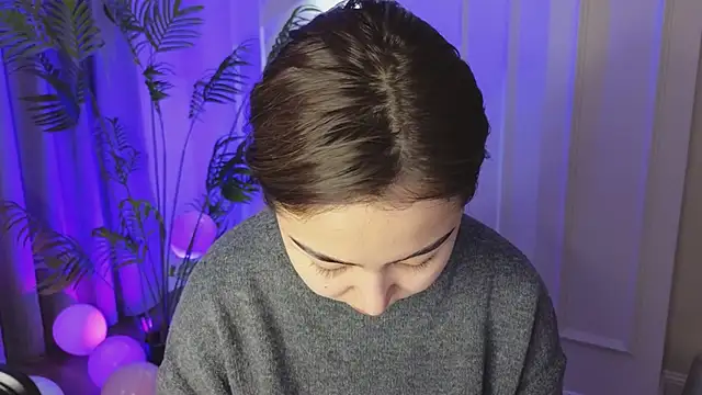 Deiri Delightful online show from December 20, 5:25 am