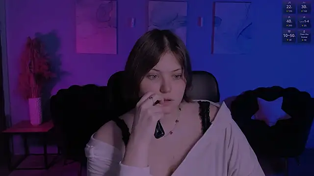 Snapshot of nikole_kitt chatting on April 21, 2:51 am nikole kitt online show from April 21, 2:51 am