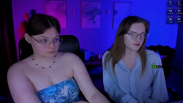 Snapshot of nikole_kitt chatting on May 3, 7:53 pm nikole kitt online show from May 3, 7:53 pm