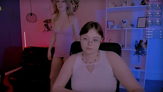 Snapshot of nikole_kitt chatting on May 19, 1:56 am nikole kitt online show from May 19, 1:56 am