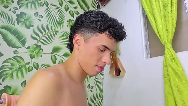 SEANTROYY online show from February 6, 6:51 am
