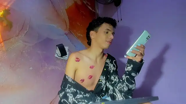 SEANTROYY online show from February 15, 1:38 pm