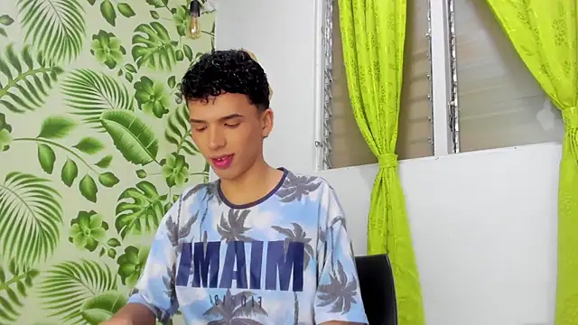 SEANTROYY online show from March 7, 4:02 am