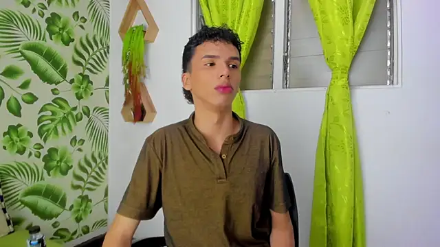 SEANTROYY online show from March 13, 3:54 am