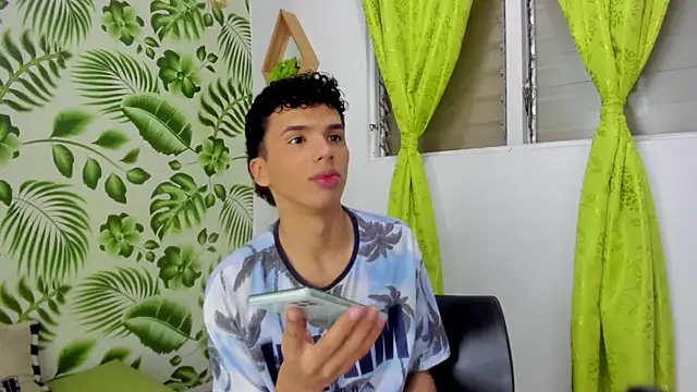 SEANTROYY online show from March 19, 3:52 am