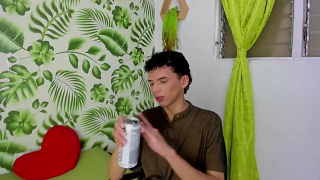 SEANTROYY online show from March 22, 4:03 am