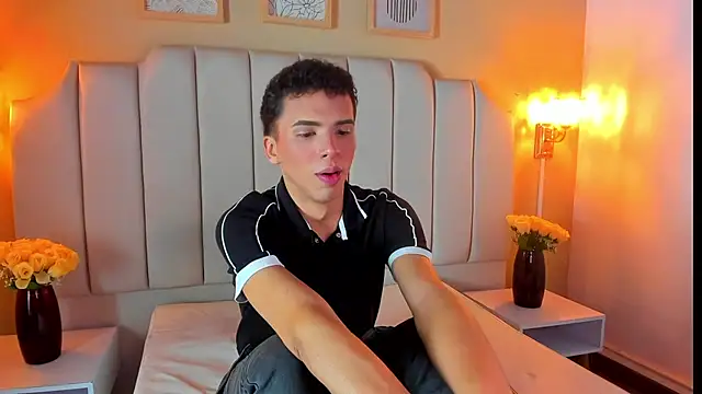 SEANTROYY online show from September 16, 4:02 am