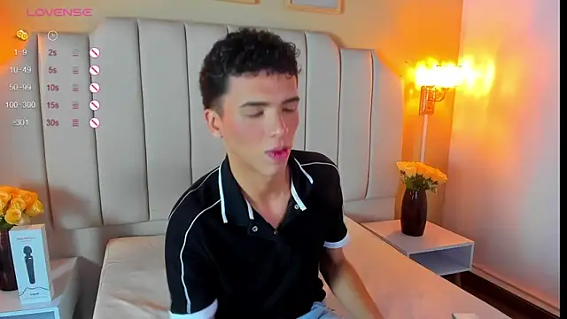SEANTROYY online show from September 19, 3:52 am