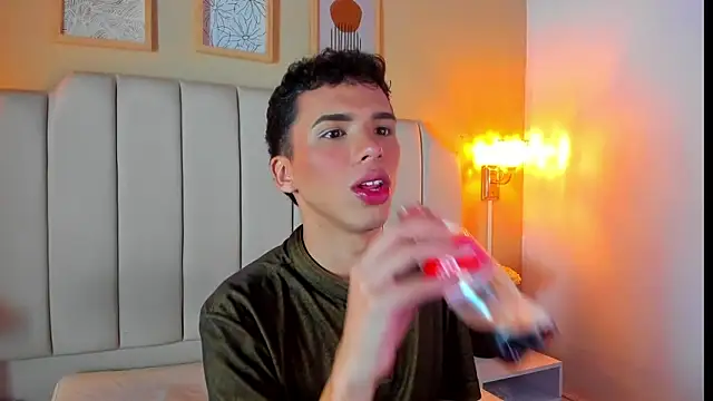 SEANTROYY online show from September 20, 4:24 am