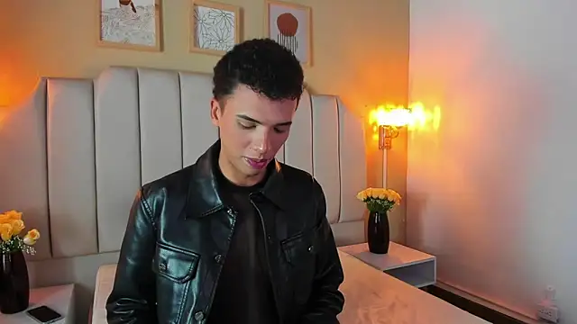 SEANTROYY online show from October 14, 5:08 am