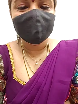 Snapshot of gaurika18 chatting on September 19, 1:23 pm gaurika18 online show from September 19, 1:23 pm