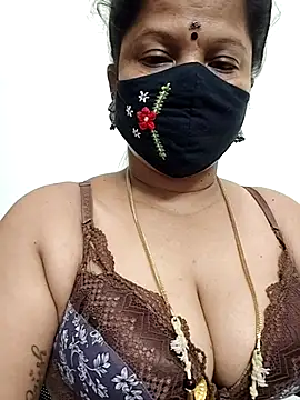 gaurika18 online show from May 14, 11:33 pm