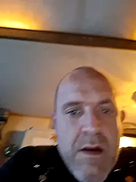 Snapshot of robpurser6 chatting on February 17, 3:25 am robpurser6 online show from February 17, 3:25 am