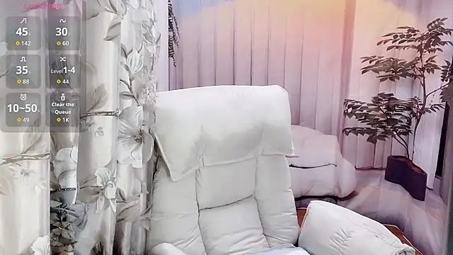 NINIbaby-99 online show from May 9, 4:01 pm