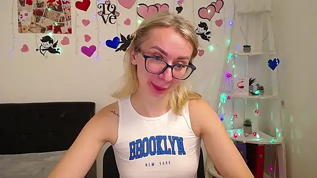 Snapshot of VasilisaSii chatting on January 23, 12:52 pm VasilisaSii online show from January 23, 12:52 pm