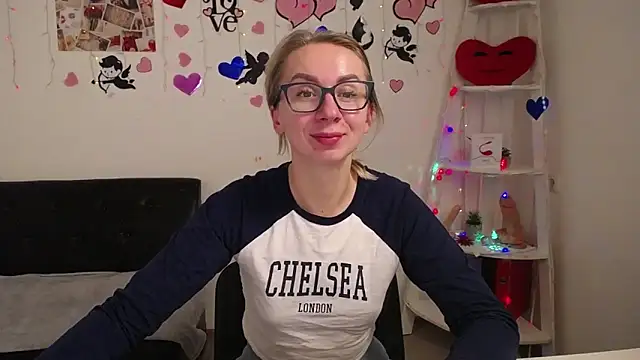 Snapshot of VasilisaSii chatting on February 7, 2:15 pm VasilisaSii online show from February 7, 2:15 pm