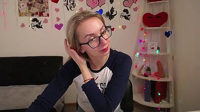Snapshot of VasilisaSii chatting on February 7, 5:18 pm VasilisaSii online show from February 7, 5:18 pm
