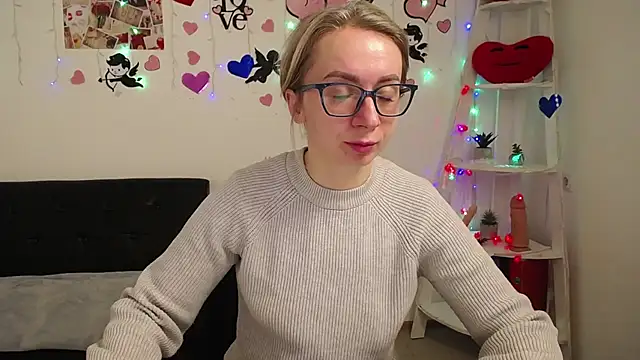 Snapshot of VasilisaSii chatting on February 14, 6:56 am VasilisaSii online show from February 14, 6:56 am
