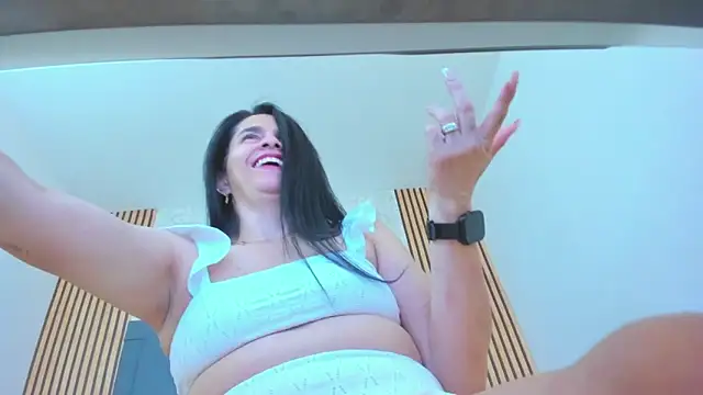 Snapshot of candela_collinss chatting on December 27, 6:31 pm candela collinss online show from December 27, 6:31 pm