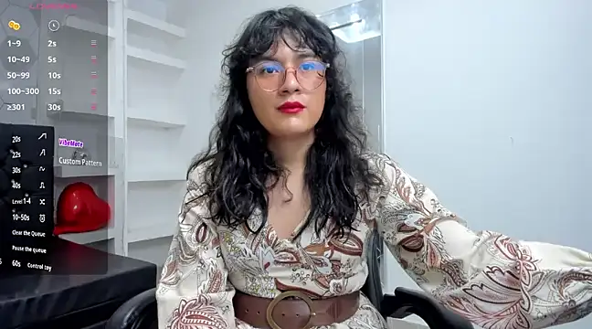 Snapshot of Elith_Berry69 chatting on March 16, 8:54 pm Elith Berry69 online show from March 16, 8:54 pm