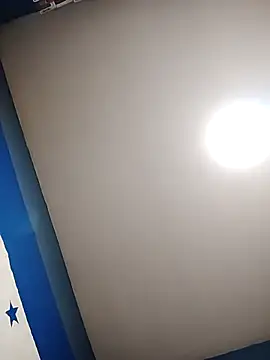 Snapshot of minitranca chatting on March 6, 2:19 am minitranca online show from March 6, 2:19 am