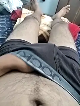 Snapshot of luckylads0037 chatting on February 28, 5:48 pm luckylads0037 online show from February 28, 5:48 pm