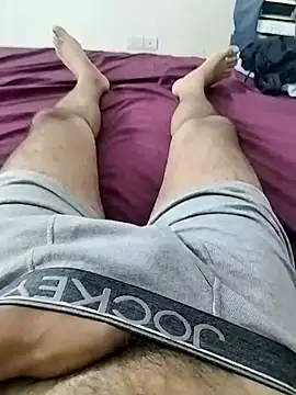 Snapshot of luckylads0037 chatting on March 9, 7:40 pm luckylads0037 online show from March 9, 7:40 pm