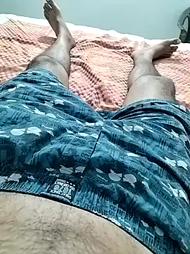 Snapshot of luckylads0037 chatting on March 31, 7:14 pm luckylads0037 online show from March 31, 7:14 pm